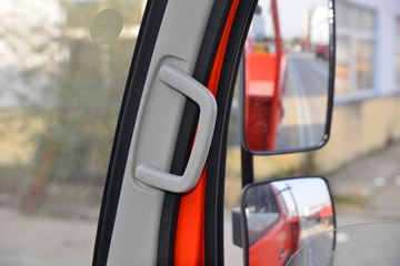 ���� ����R8 184���� 4X2 5.25����ж��(EQ3145S8EDC)ͼƬ