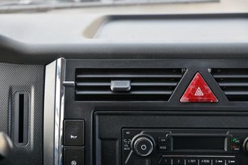 ���� ����R8 184���� 4X2 5.25����ж��(EQ3145S8EDC)ͼƬ