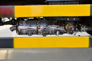 ���� ����R8 184���� 4X2 5.25����ж��(EQ3145S8EDC)ͼƬ