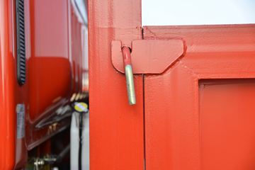 ���� ����R8 184���� 4X2 5.25����ж��(EQ3145S8EDC)ͼƬ