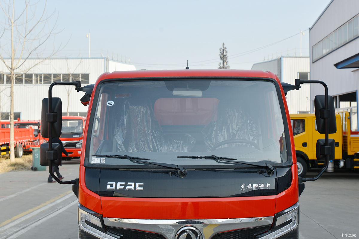 R5 120 4X2 3.3ж()(EQ3043S3EDF)                                                