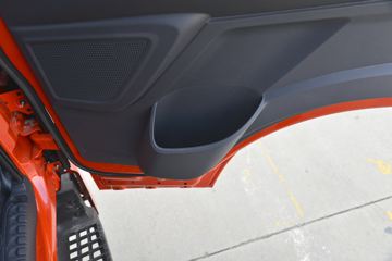 ���� ����R5 120���� 4X2 3.3����ж��(����)ͼƬ