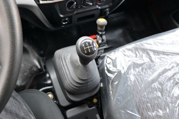 ���� ����R5 120���� 4X2 3.3����ж��(����)ͼƬ