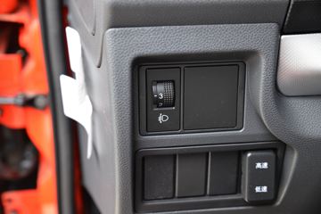 ���� ����R5 120���� 4X2 3.3����ж��(����)ͼƬ