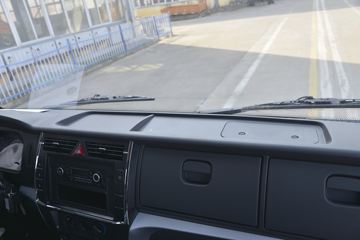 ���� ����R6 170���� 4X2 4.1����ж��ͼƬ