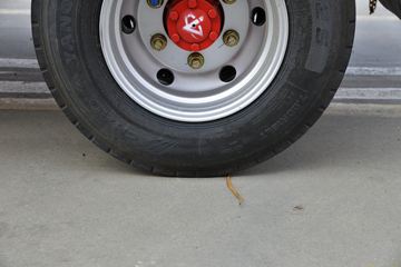 ���� ����R5 120���� 4X2 3.3����ж��(����)ͼƬ