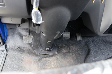 ���� ����R6 170���� 4X2 4.1����ж��ͼƬ