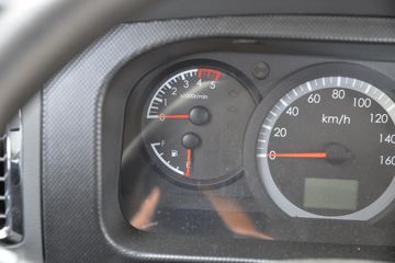���� ����R6 170���� 4X2 4.1����ж��ͼƬ