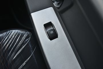 ���� ����R5 120���� 4X2 2.9����ж��(����)ͼƬ