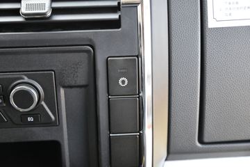 ���� ����R5 120���� 4X2 2.9����ж��(����)ͼƬ
