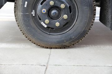 ���� ����R6 170���� 4X2 4.1����ж��ͼƬ
