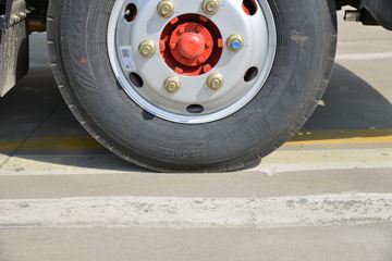 ���� ����R5 120���� 4X2 3.3����ж��(����)ͼƬ