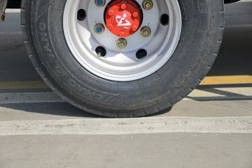���� ����R5 120���� 4X2 3.3����ж��(����)ͼƬ
