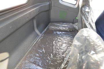 ���� ����R6 180���� 4��2 3.9����ж��(����)ͼƬ