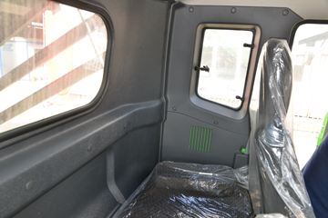 ���� ����R6 180���� 4��2 3.9����ж��(����)ͼƬ