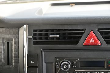 ���� ����R6 180���� 4��2 3.9����ж��(����)ͼƬ