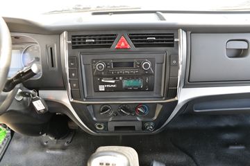 ���� ����R6 180���� 4��2 3.9����ж��(����)ͼƬ