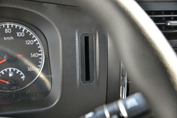 ���� ����R6 180���� 4��2 3.9����ж��(����)ͼƬ