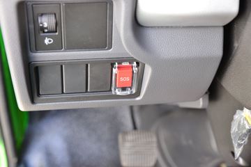 ���� ����R6 180���� 4��2 3.9����ж��(����)ͼƬ