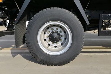 ���� ����R6 180���� 4��2 3.9����ж��(����)ͼƬ