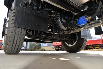 ���� ����R6 180���� 4��2 3.9����ж��(����)ͼƬ