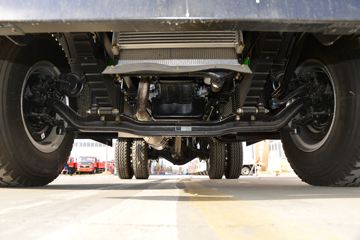 ���� ����R6 180���� 4��2 3.9����ж��(����)ͼƬ