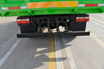 ���� ����R6 180���� 4��2 3.9����ж��(����)ͼƬ