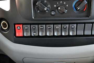 ���� ����F8 184���� 4X2 ƽ�����䳵(EQ5145TPB8EDCAC)ͼƬ