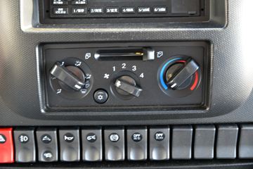 ���� ����F8 184���� 4X2 ƽ�����䳵(EQ5145TPB8EDCAC)ͼƬ