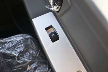 ���� ����R7 170���� 4X2 4.8����ж��(����)ͼƬ