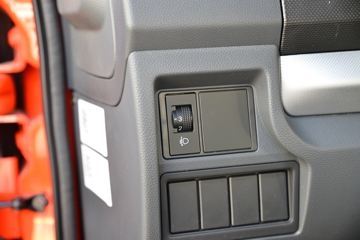 ���� ����R7 170���� 4X2 4.8����ж��(����)ͼƬ