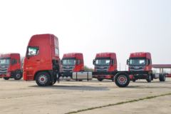 东风 多利卡D9K 260马力 4X2 6.8米厢式载货车(国六)(EQ5181XXYL9CDGAC)