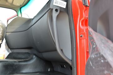 ���� ������D9K 260���� 4X2 6.8����ʽ�ػ���(����)(EQ5181XXYL9CDGAC)ͼƬ