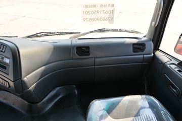 ���� ������D9K 260���� 4X2 6.8����ʽ�ػ���(����)(EQ5181XXYL9CDGAC)ͼƬ