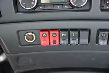 ���� ������D9K 260���� 4X2 6.8����ʽ�ػ���(����)(EQ5181XXYL9CDGAC)ͼƬ