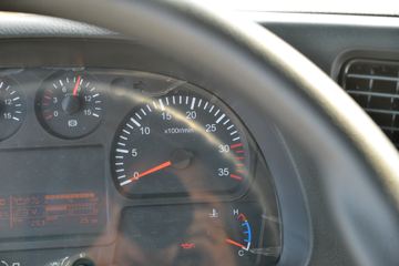 ���� ������D9K 260���� 4X2 6.8����ʽ�ػ���(����)(EQ5181XXYL9CDGAC)ͼƬ