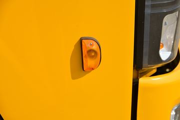 ���� ������D8 ���ܰ� 165���� 4X2 5.8�׵�����ʽ�ػ���(����)(EQ5160XXY8CDEAC)ͼƬ