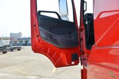 东风 多利卡D9K 260马力 4X2 6.8米厢式载货车(国六)(EQ5181XXYL9CDGAC)
