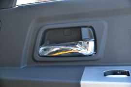 多利卡D8&nbsp;载货车驾驶室                                               图片