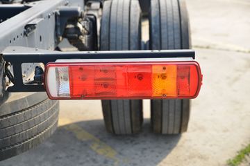 ���� ������D9K 260���� 4X2 6.8����ʽ�ػ���(����)(EQ5181XXYL9CDGAC)ͼƬ