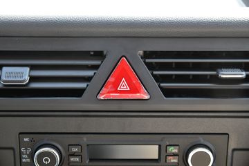 ���� ������D8 ���ܰ� 165���� 4X2 5.8�׵�����ʽ�ػ���(����)(EQ5160XXY8CDEAC)ͼƬ