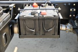 多利卡D8&nbsp;载货车底盘                                                图片