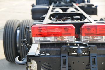 ���� ������D8 ���ܰ� 165���� 4X2 5.8�׵�����ʽ�ػ���(����)(EQ5160XXY8CDEAC)ͼƬ