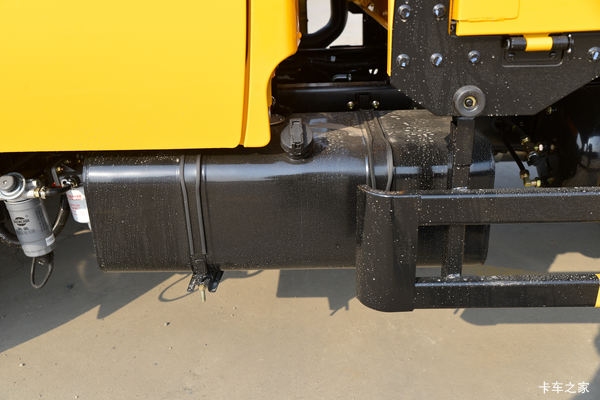 购多利卡D6载货车 享高达0.6万优惠