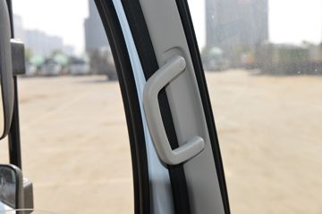 ���� ������D5 ���ܰ� 115���� 3.8�׵�����ʽ�Ῠ(����)(��ɲ)ͼƬ