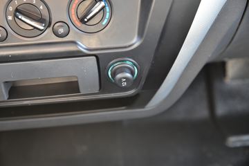 ���� ������D5 ���ܰ� 115���� 3.8�׵�����ʽ�Ῠ(����)(��ɲ)ͼƬ