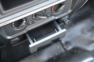 ���� ������D5 ���ܰ� 115���� 3.8�׵�����ʽ�Ῠ(����)(��ɲ)ͼƬ