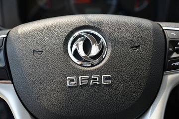 ���� ������D5 ���ܰ� 115���� 3.8�׵�����ʽ�Ῠ(����)(��ɲ)ͼƬ