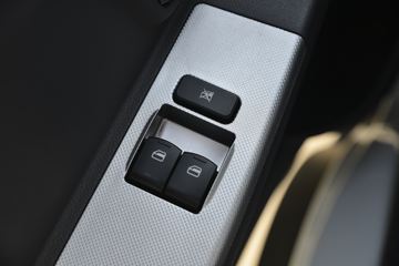 ���� ������D5 ���ܰ� 115���� 3.8�׵�����ʽ�Ῠ(����)(��ɲ)ͼƬ