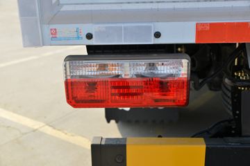 ���� ������D5 ���ܰ� 115���� 3.8�׵�����ʽ�Ῠ(����)(��ɲ)ͼƬ